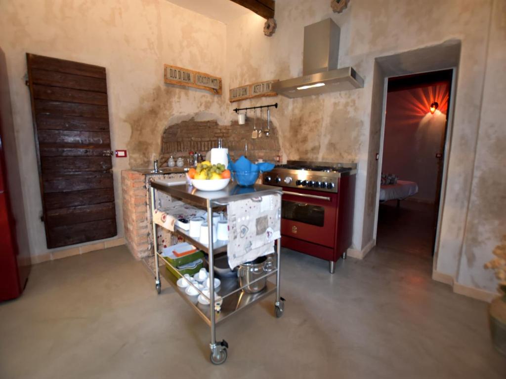 Mansion in Provaglio near Lake Iseo 8