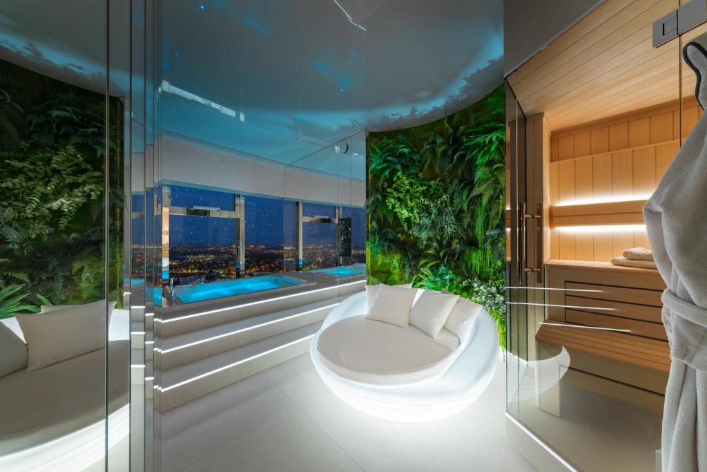 Apartamenty Sky Tower z Jakuzzi Przy Oknie by BQQK 2