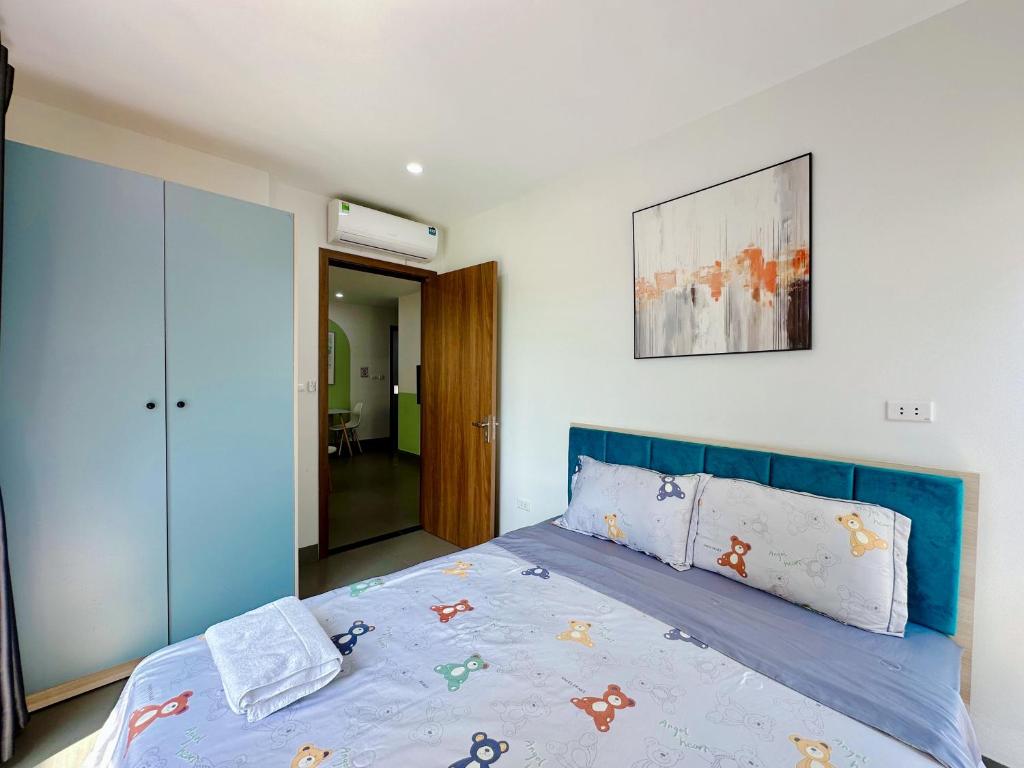 Cindy Westlake Apartments