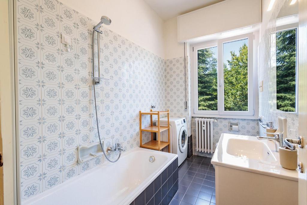 GuestHost - Bright Apartment Parco dei Colli 3