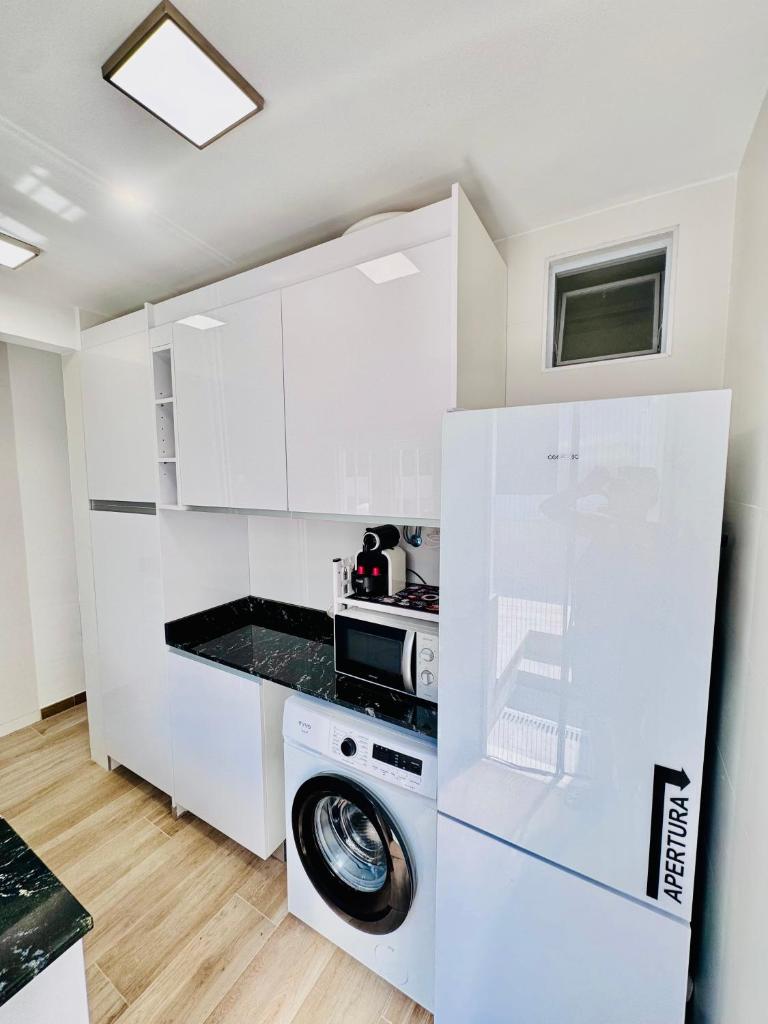 Leo Apartamentos La Cova 5