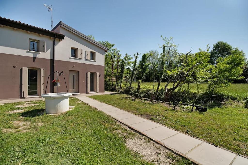 with free parking at the Corte dell'Angelo 6
