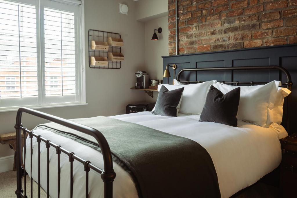 Regency House 3