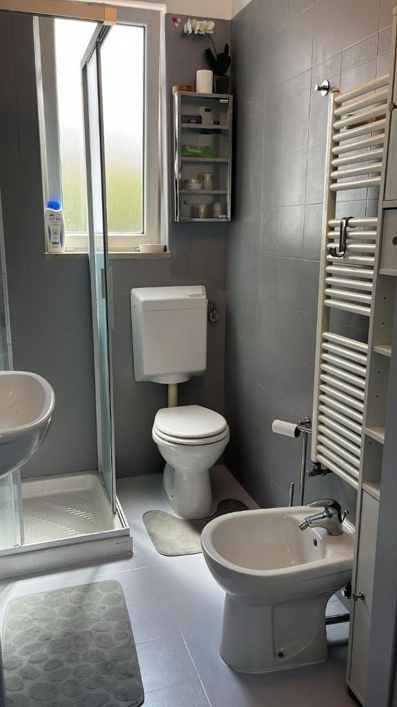 Casa indipendente con giardino privato e posto macchina gratuito 7