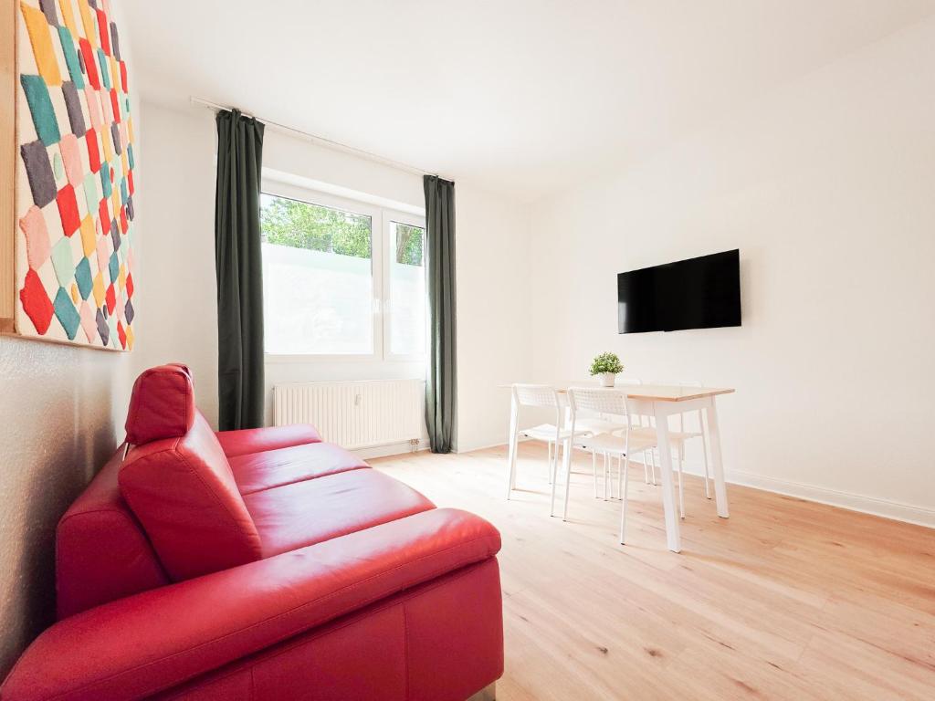 Tolstov Apartments - 3 Room Apartments - Kitchen - Balcony - 5 min to Messe DUS 5