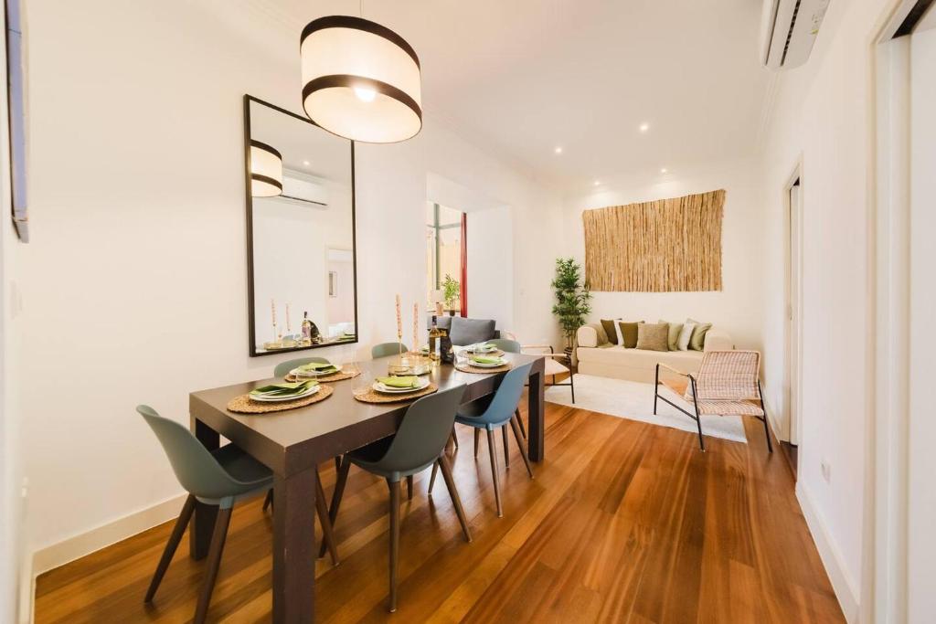 Chiado Gem Private Pool & Patio Retreat 7