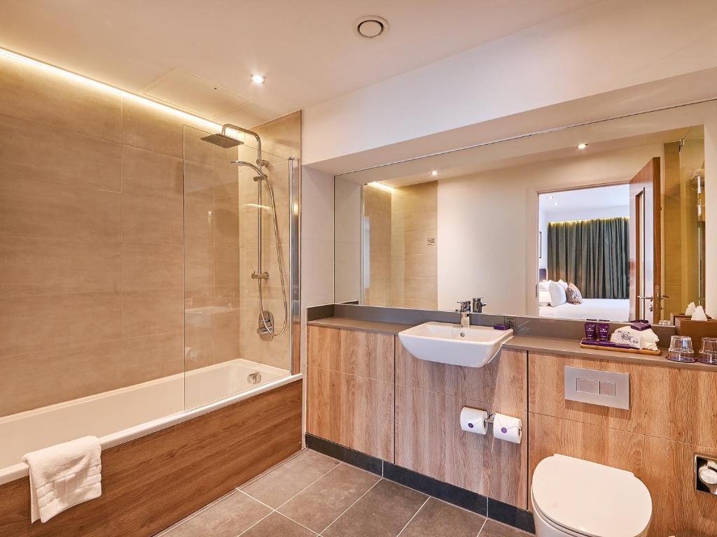 Park Regis Birmingham 3