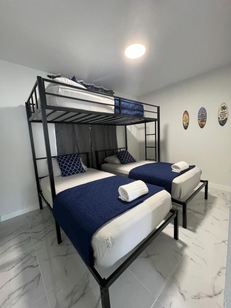 Welcome to Miami! JACUZZI SLEEPS 11 8