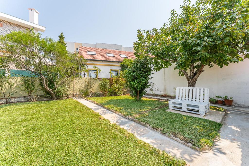 GuestReady - Rosemary's lovely home with a garden 7