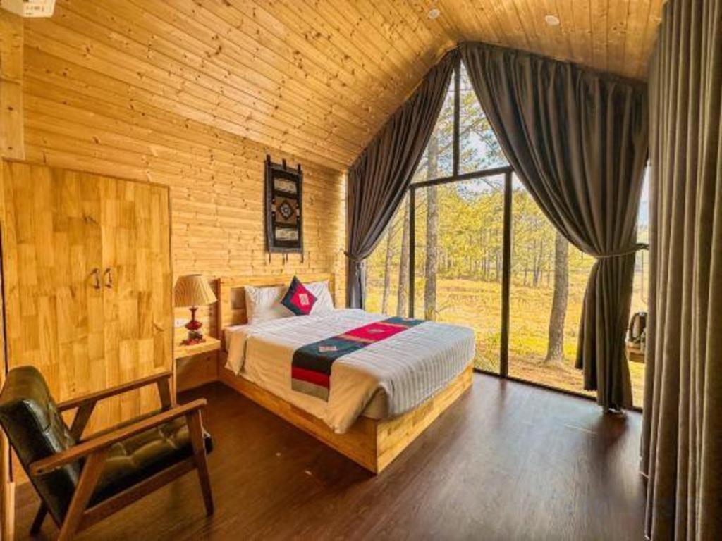 Phoenix Moc Chau Resort