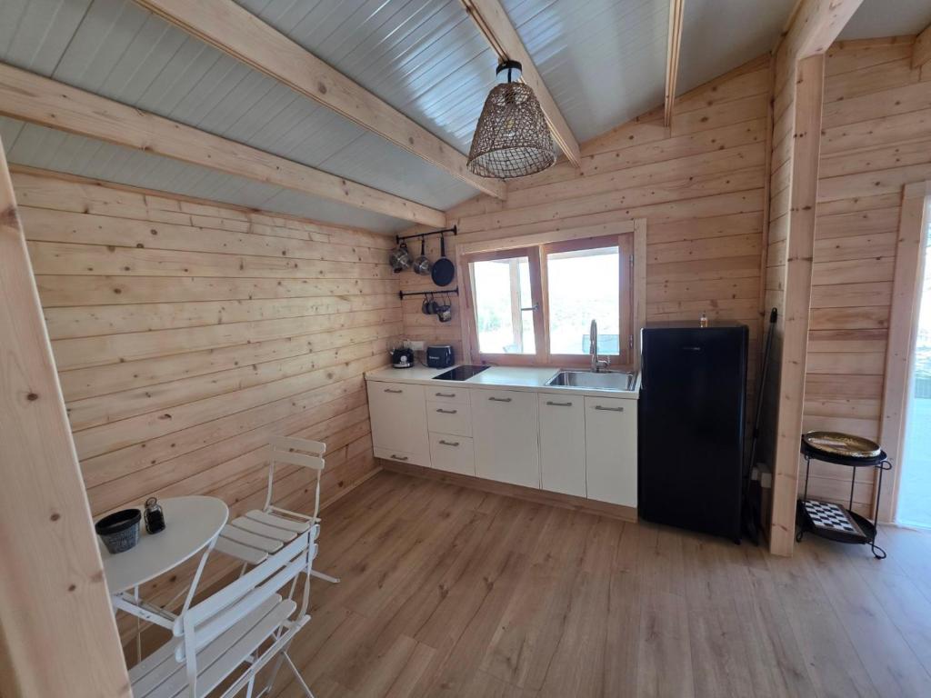 Kellaki Relaxation Cottage 3