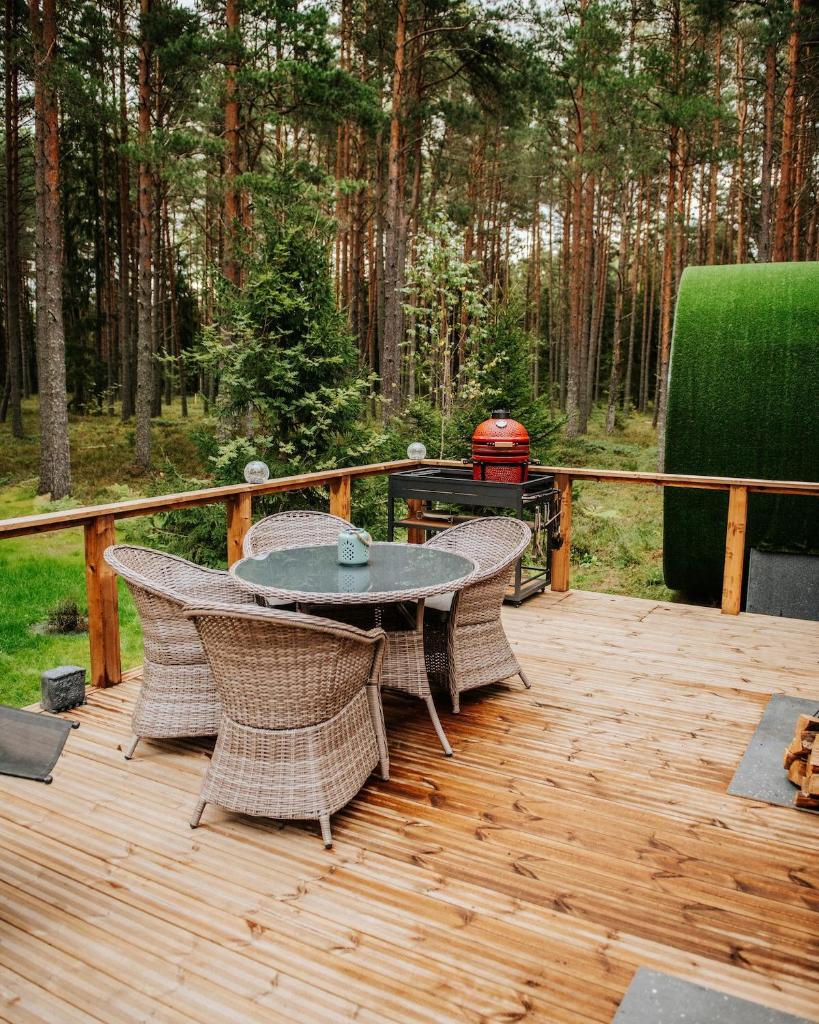 Panoramic Tube with Sauna & Hot Tub 2