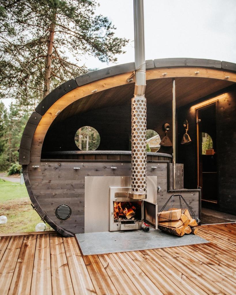 Panoramic Tube with Sauna & Hot Tub 5
