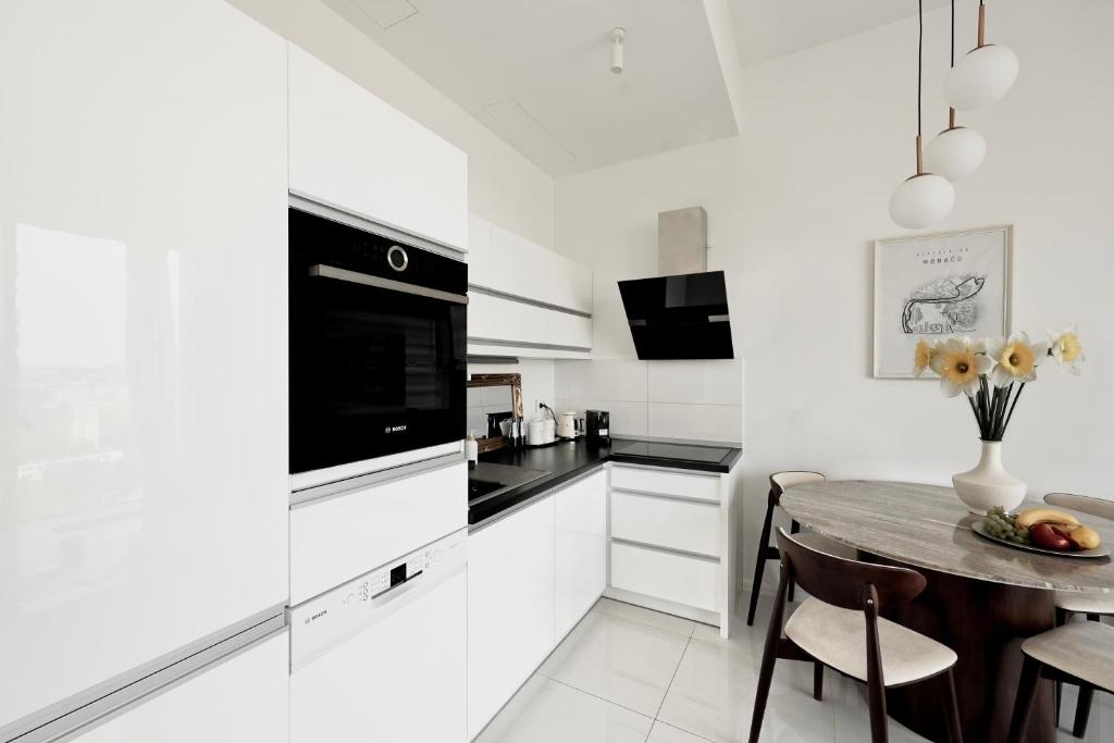 Sky Tower Apartamenty - In The Sky Apartments 6