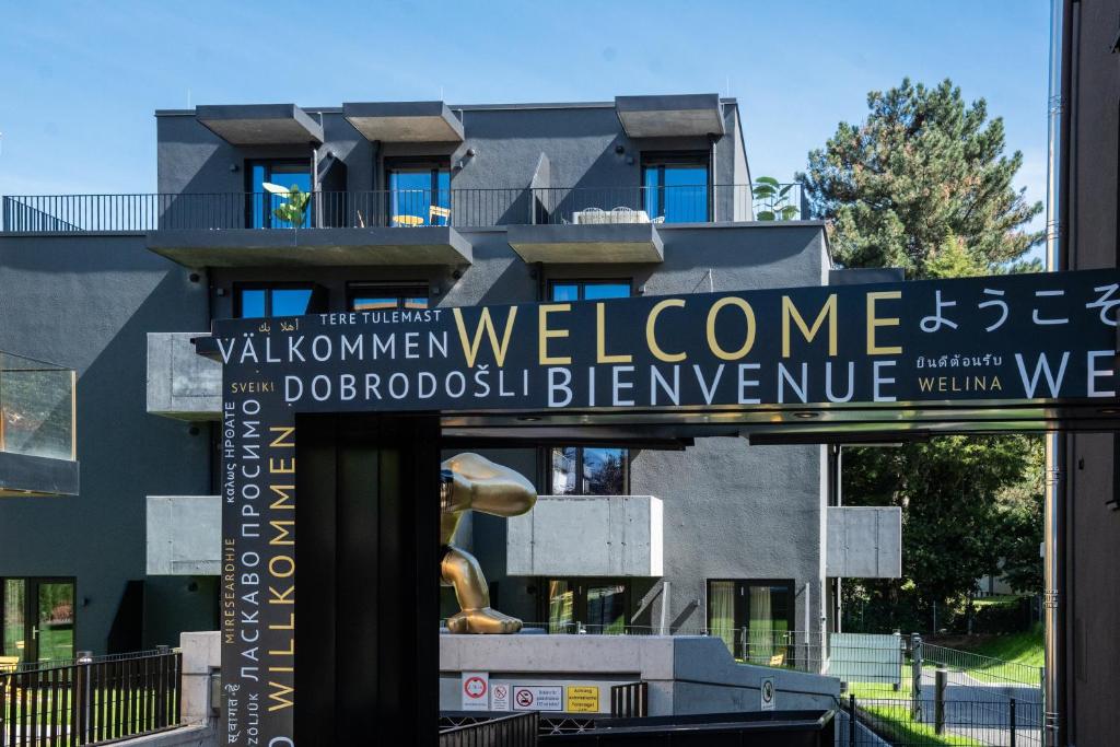 Blackhome Innsbruck Tivoli 6