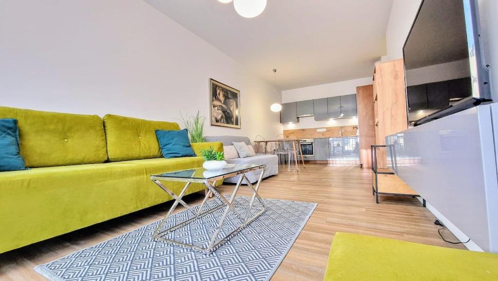 Very Stylish II & Secure Penthouse -Free Parking 4