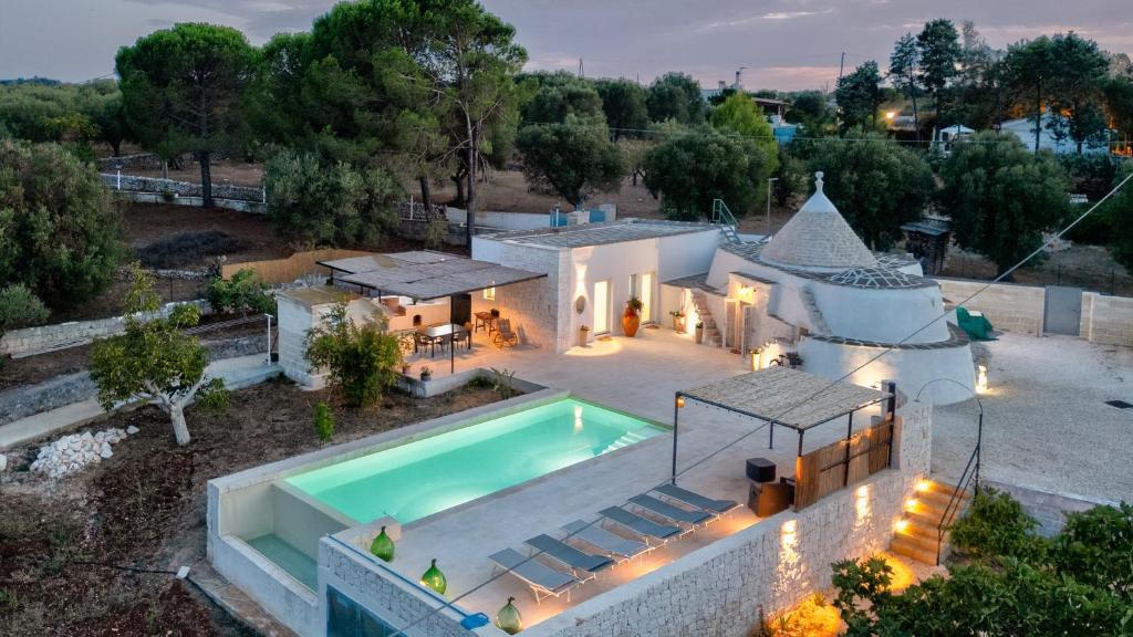 Rock'n'Trullo 4 bedroom privatepool by TripOstuni