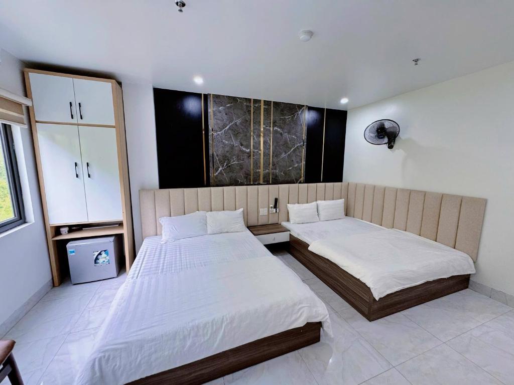 Cat Ba Special Girls