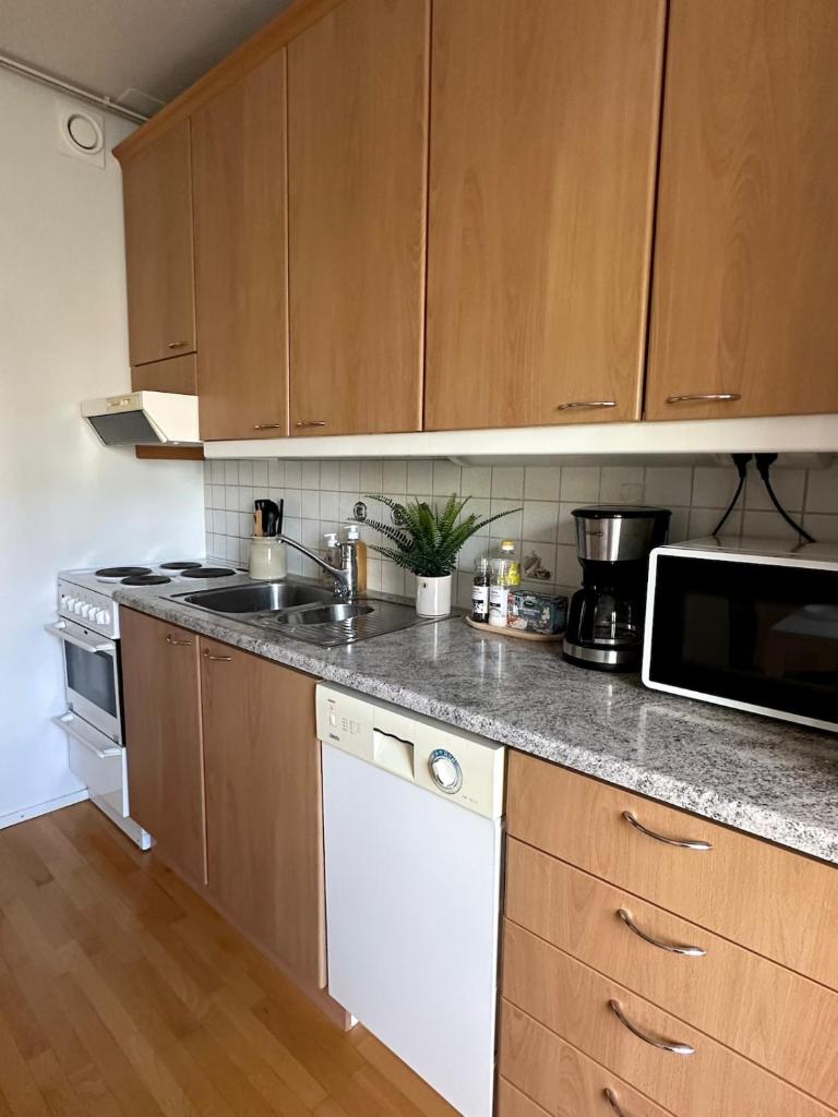 A cozy two bed apartment near the riverside 7
