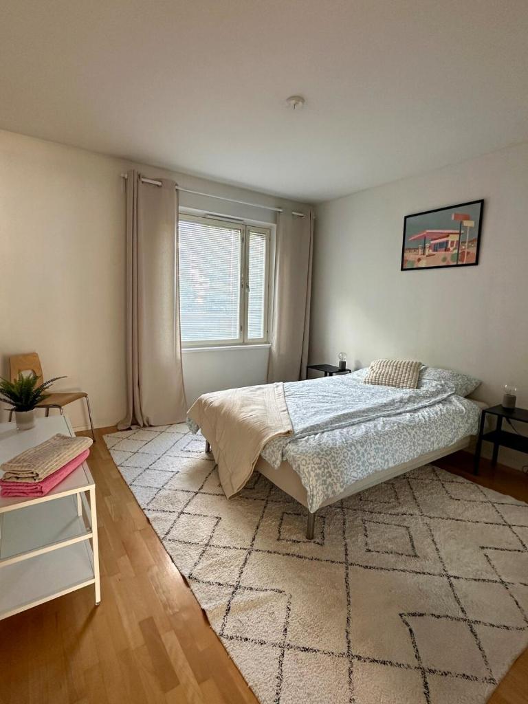A cozy two bed apartment near the riverside 2