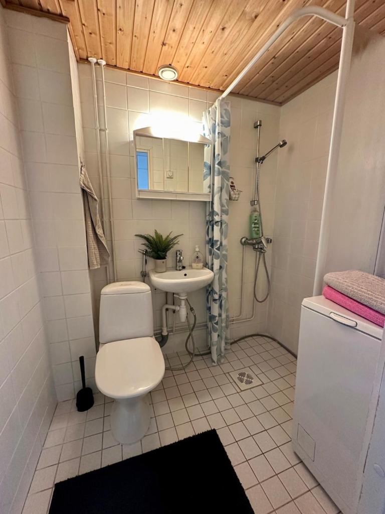 A cozy two bed apartment near the riverside 3