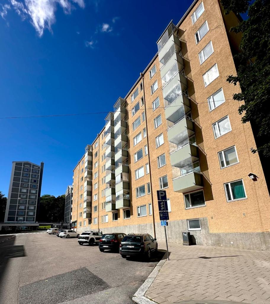 A cozy two bed apartment near the riverside 5