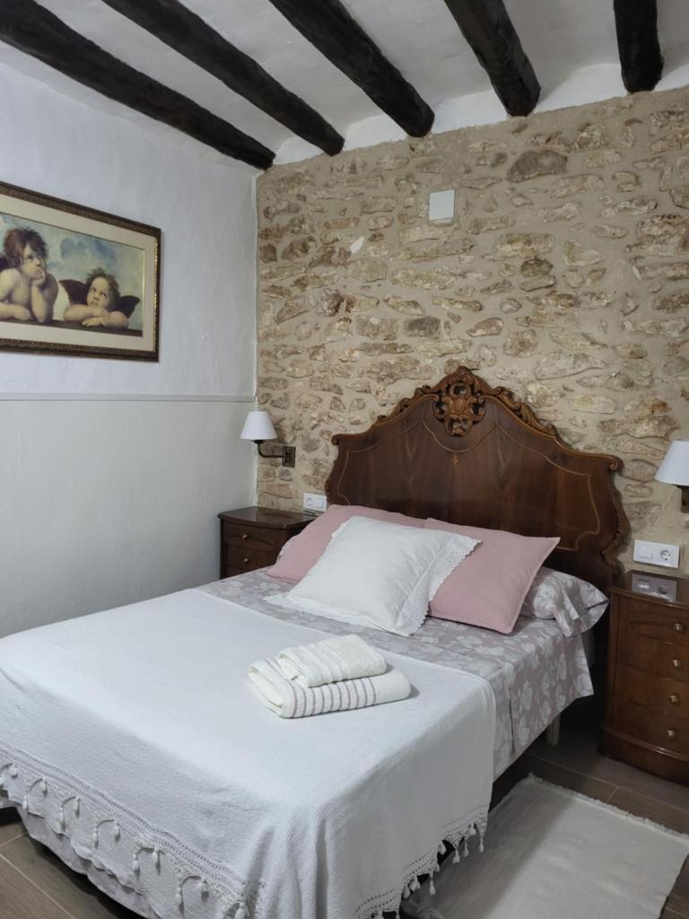 Casa de pueblo, entre mar y montaña, con spa. Plaza Mayor 2