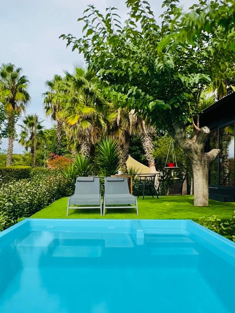 Costa Brava Insólita con Piscina Privada, AC, WIFI, Parking, Terraza 4
