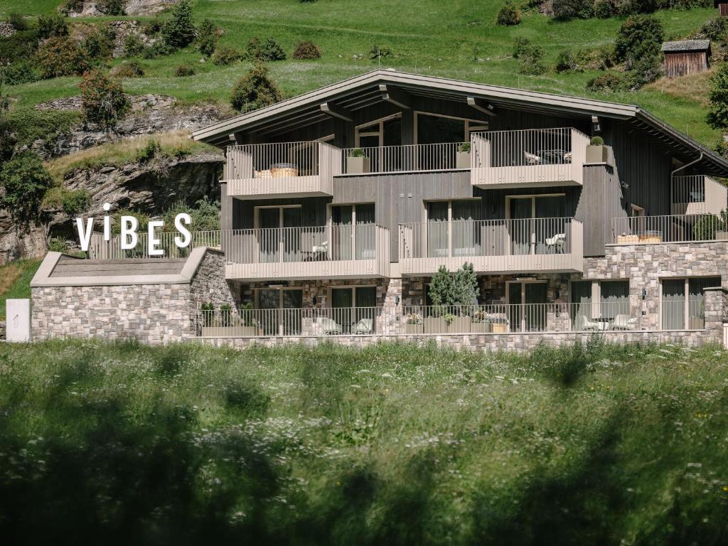 ViBES Sölden - your alpine homebase