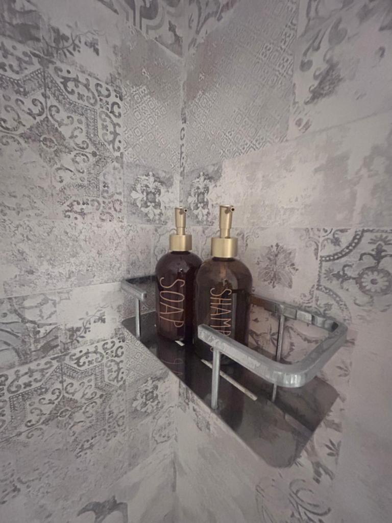 White Villa 8