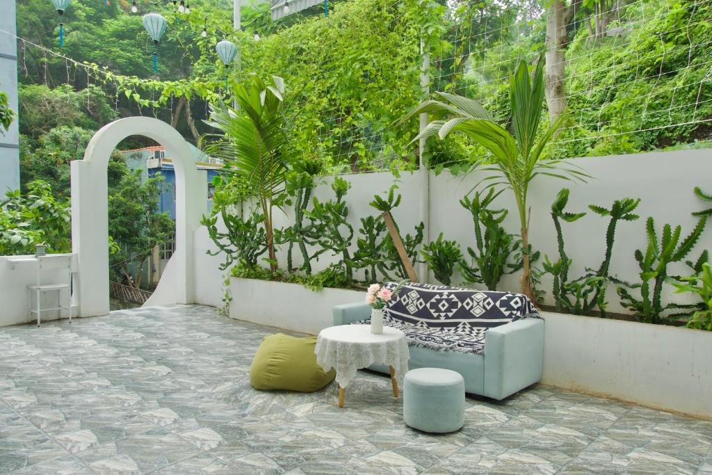 Cat Ba Santorini Homestay