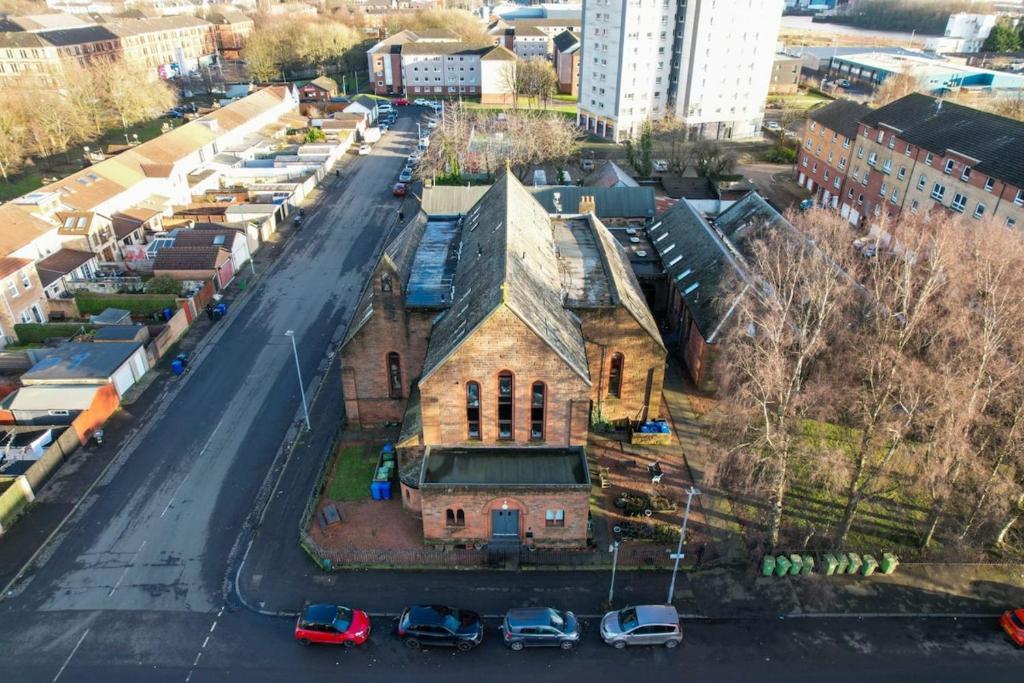 Unique 1 Bedroom Near West End 6