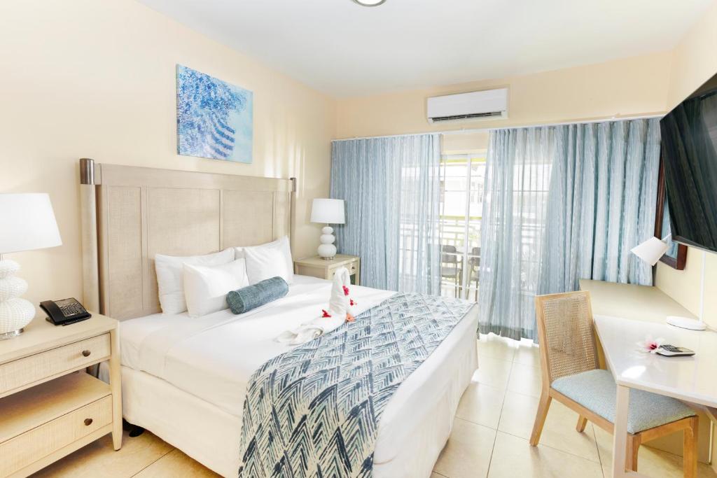 Bay Gardens Hotel