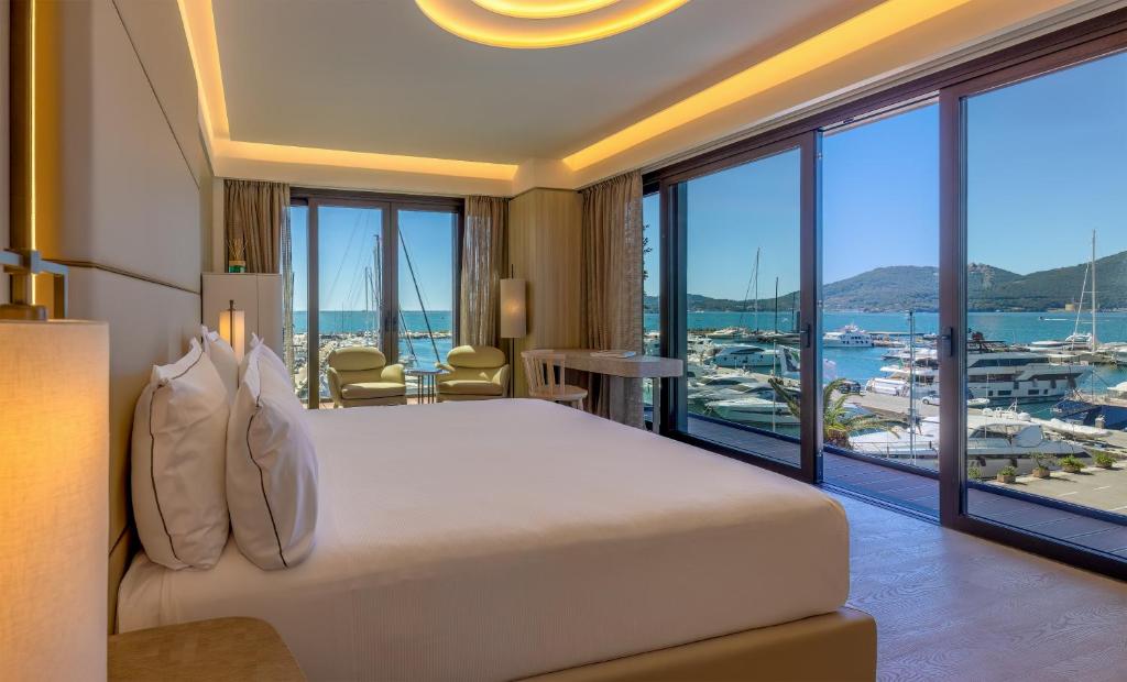 Porto Lotti Suite Hotel