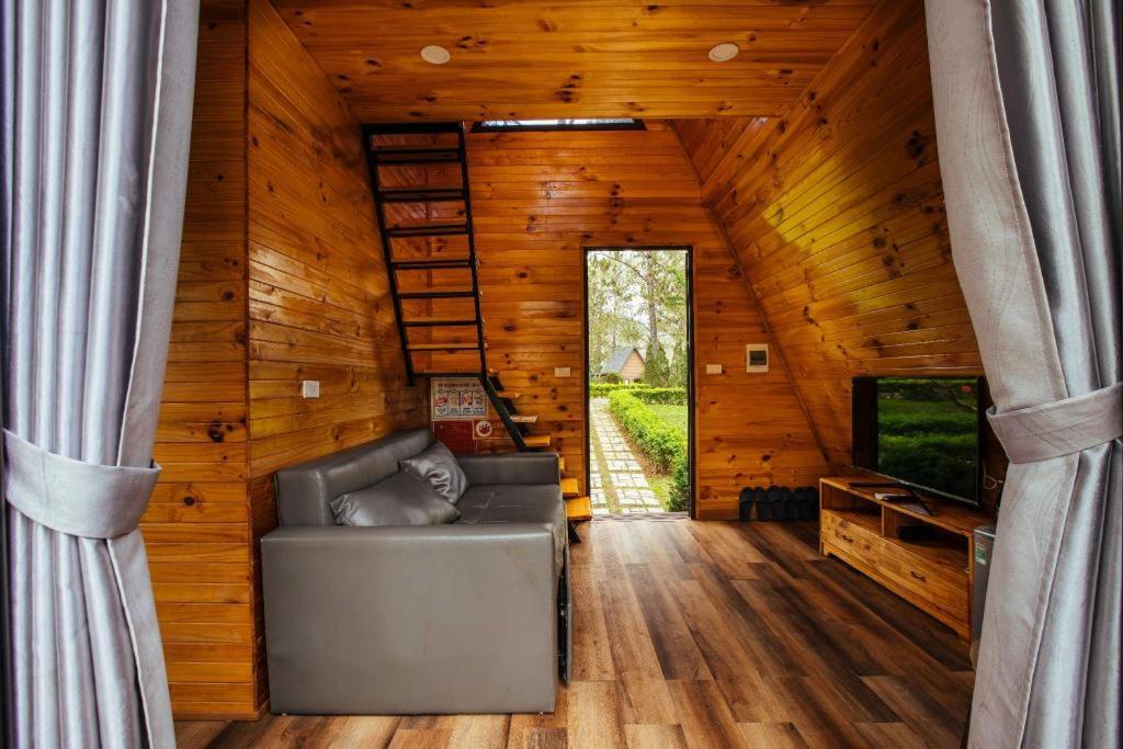 Phoenix Moc Chau Resort