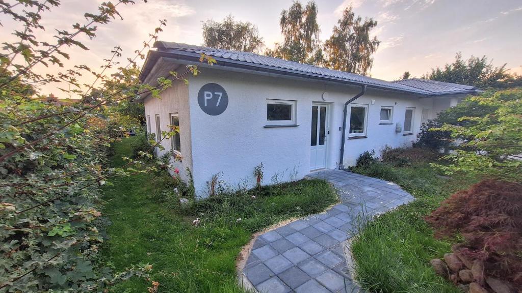 P7 Gardens - Close to station and nature 5