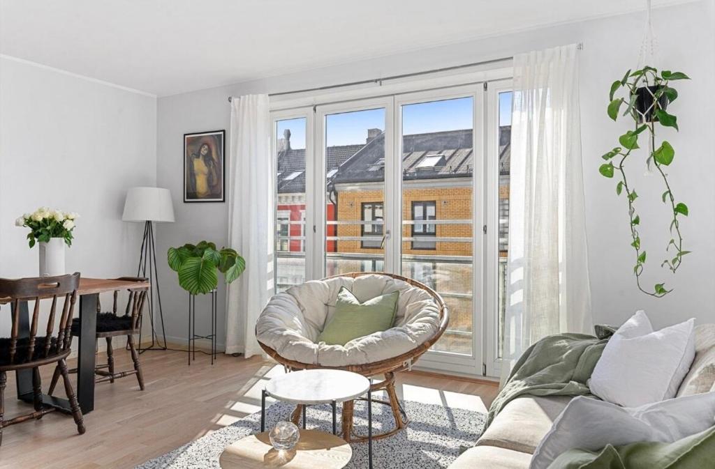 Bright & modern flat in City Center! 4