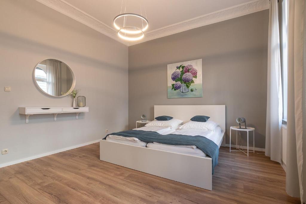 Family Apartment 7