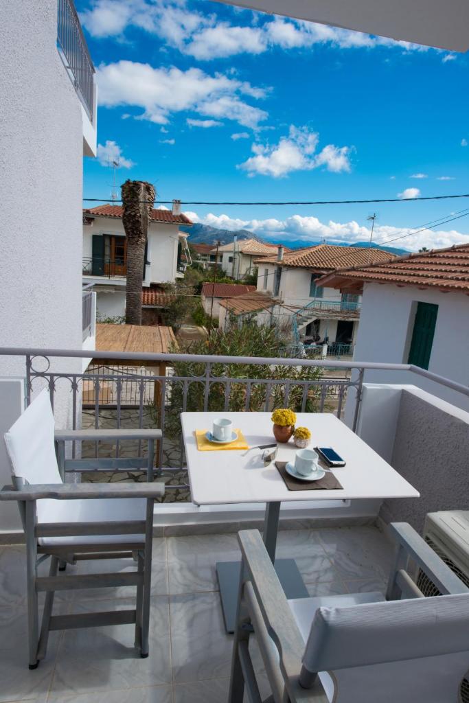 Regalo Apartments 3