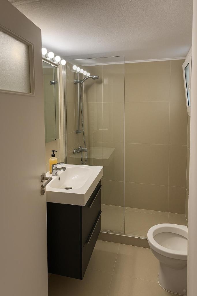Panormou Urban Getaway Next to Metro Fast Wi-Fi 3