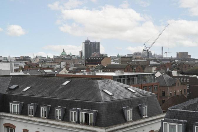 Family Friendly Apartment in Cathedral Quarter 8