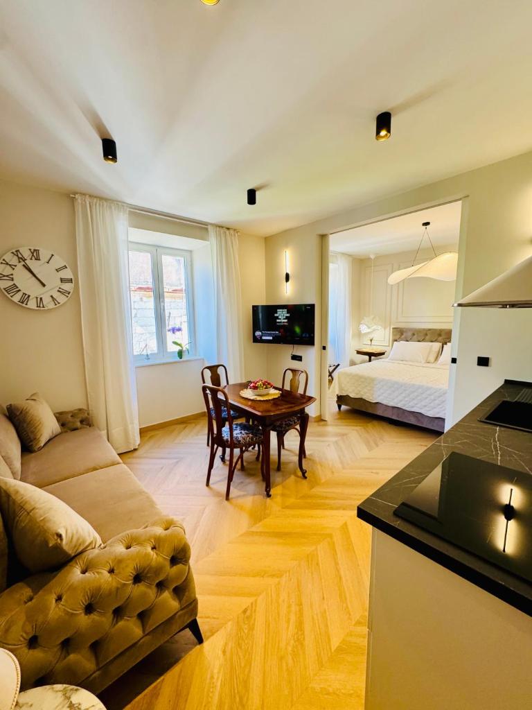 Ameli Heritage rooms & apartments 2
