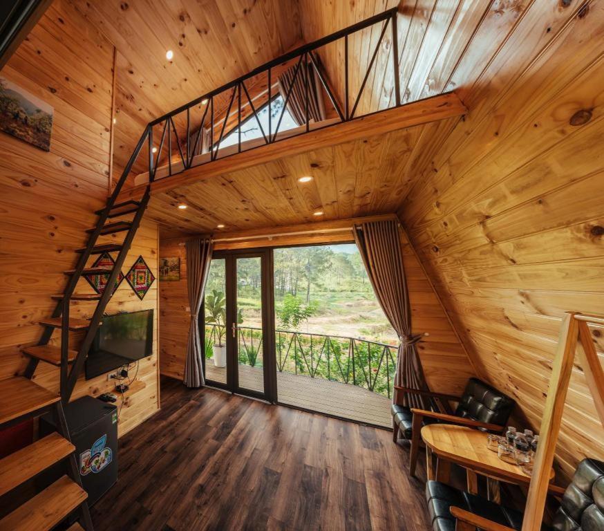 Phoenix Moc Chau Resort