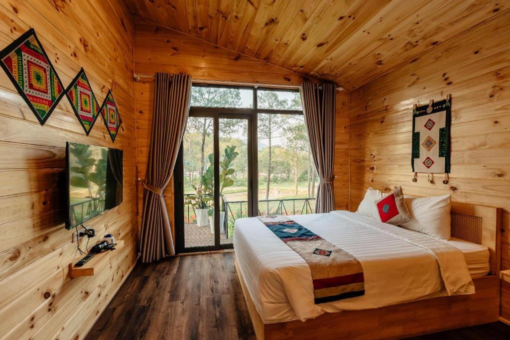 Phoenix Moc Chau Resort