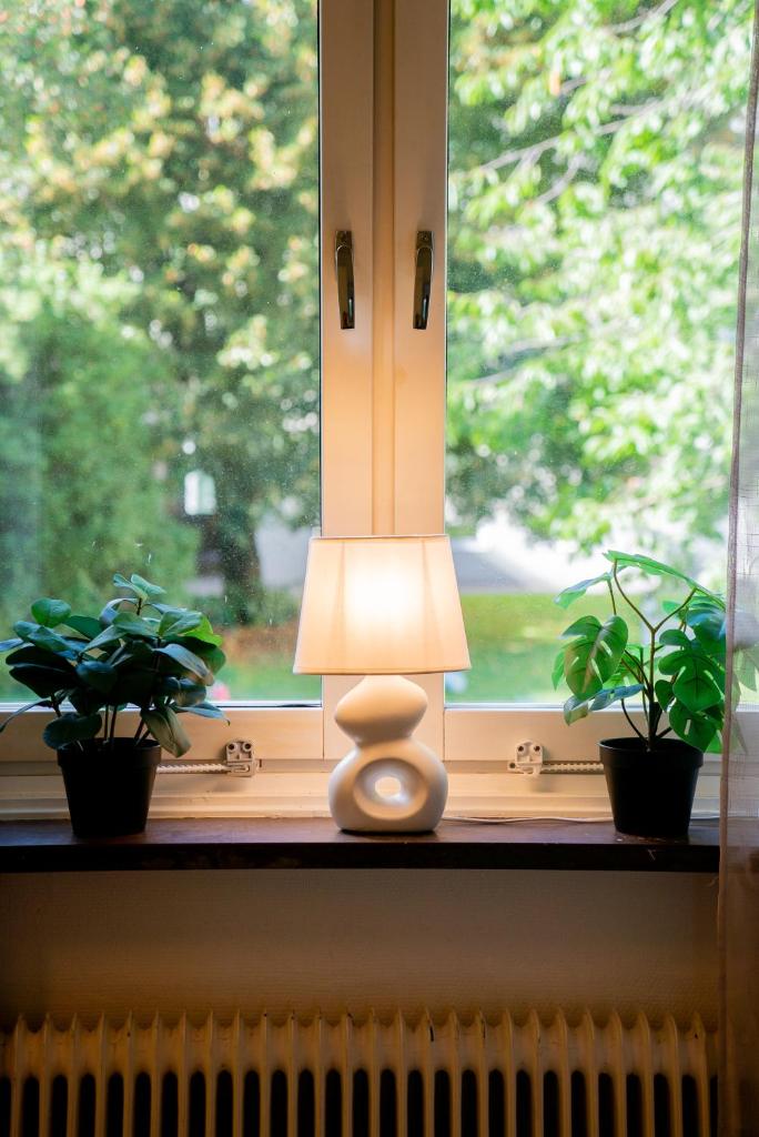 Welcoming Apt Near Cafés & City by Beyond Stay 6