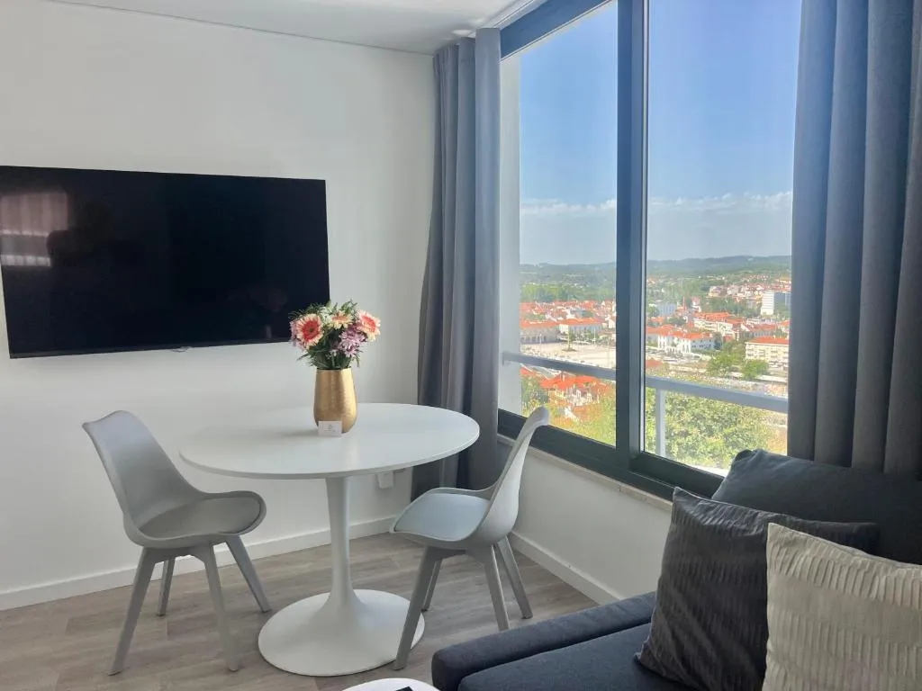 Vila Pombal Tomar Apartments - Pool & City Views 3
