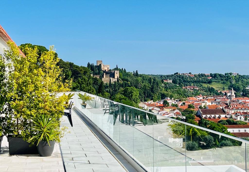 Vila Pombal Tomar Apartments - Pool & City Views 8