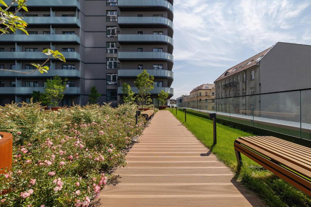 Eleganckie Apartamenty Zabrska z Parkingiem w Centrum Katowic Przy Rynku by Noclegi Renters 7