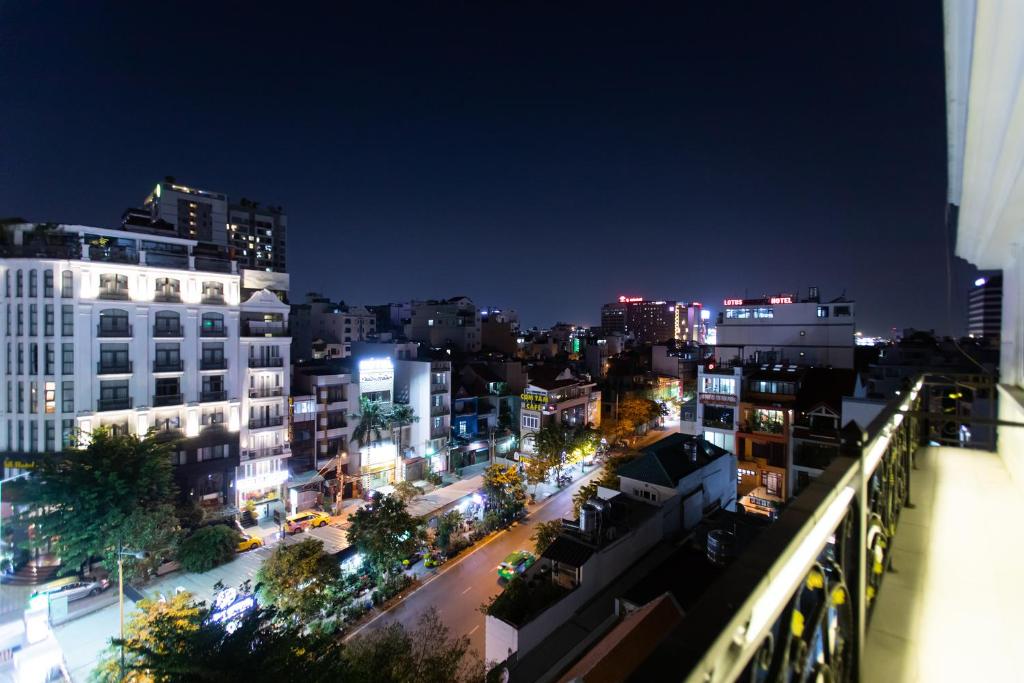 Blue Diamond Airport - Tân Sơn Nhất