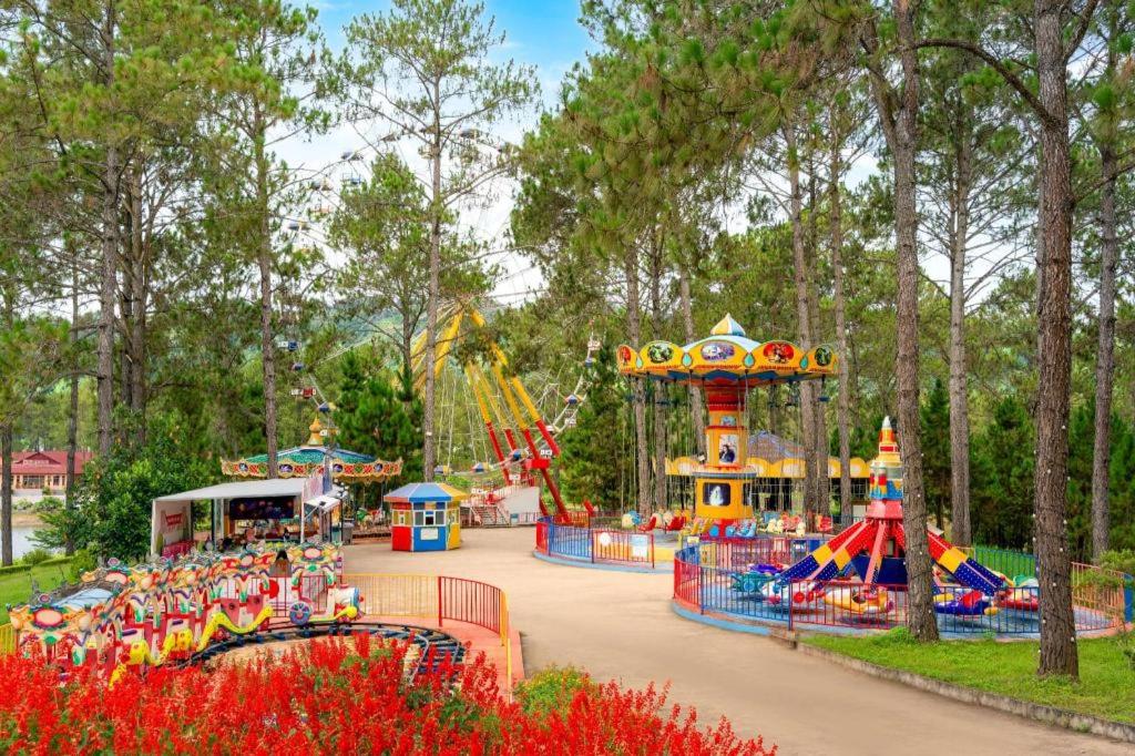 Phoenix Moc Chau Resort